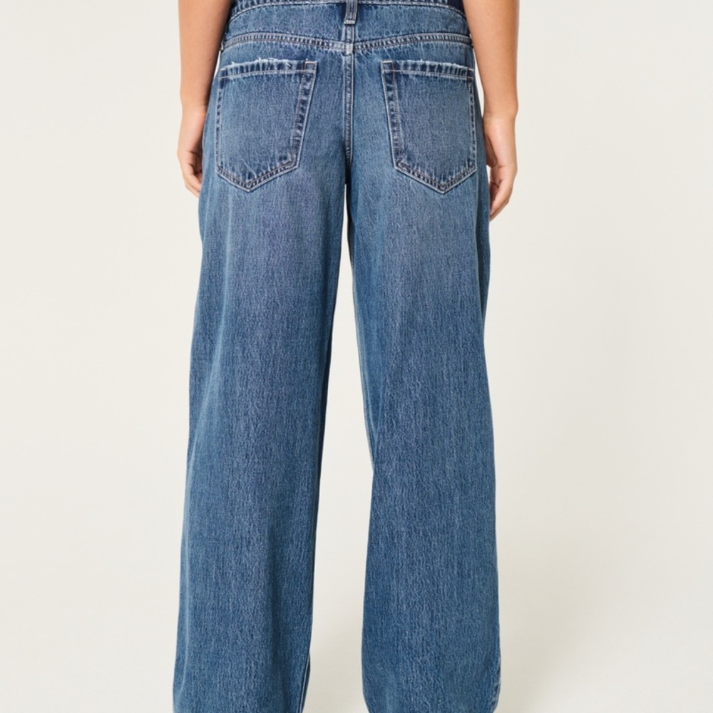 Holister Low Rise Super Baggy Jeans - Picture 3 of 6
